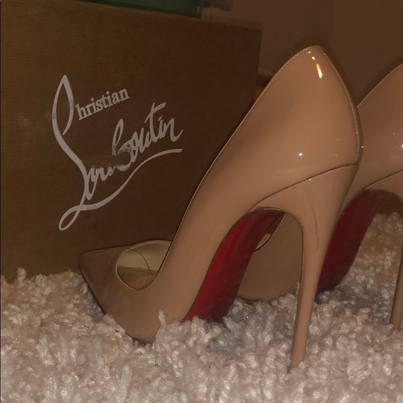 Christian Louboutin So Kate Nude - Picture 2 of 4